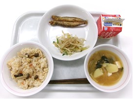 給食イメージ